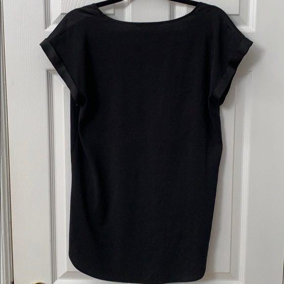 Express black short sleeved blouse - Picture 2 of 5